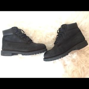 Black Timberlands
